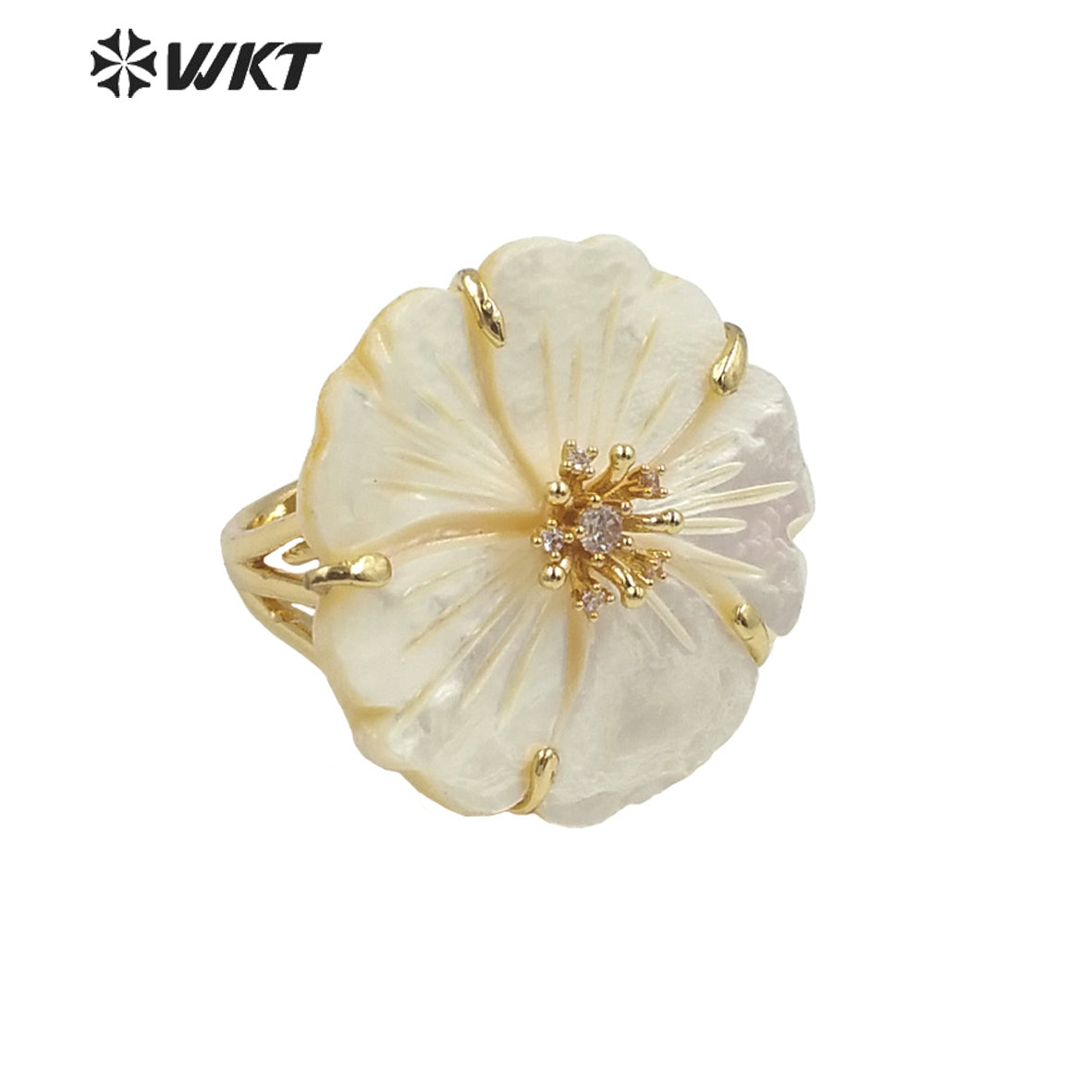 WT-MPR069 Gorgeous Trendy Fashion Natural White Shell and Zircon Flower Shaped Ring for Women Lucky Unique Design Ring
