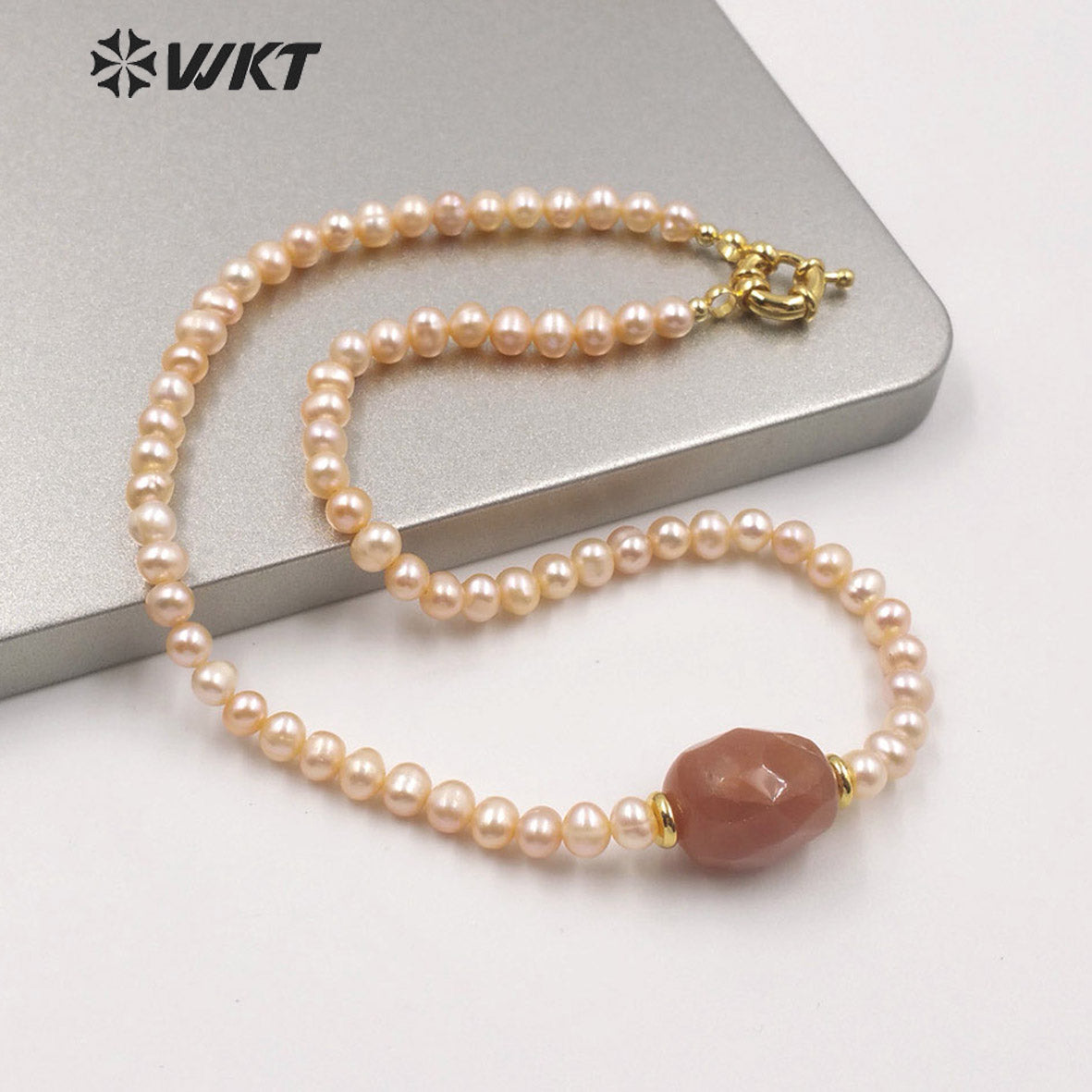 WT-JN120 WKT Gorgeous Women Natural Freshwater Pearl Choker Necklace 6mm Irregular Pearl Beads Choker Necklace With Theme Stone