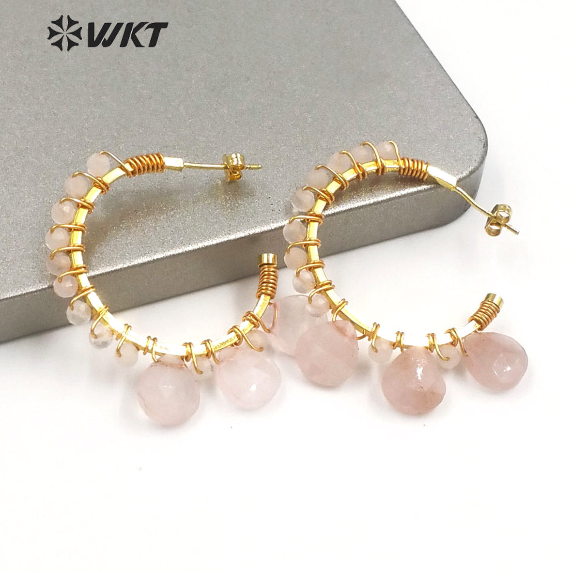 WT-E694 Wholesale Fashion Gold Plated C Shape Wire Wrapped Stone Earrings Attractive Teardrop Stone Crescent Moon Earrings