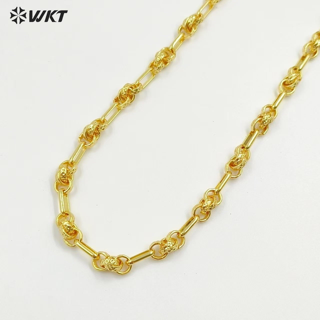 WT-BC246 Suppliers Wholesale Necklace Handmade Metal Chain With 18K Gold Plated Round And Rectangle Shape Special Design