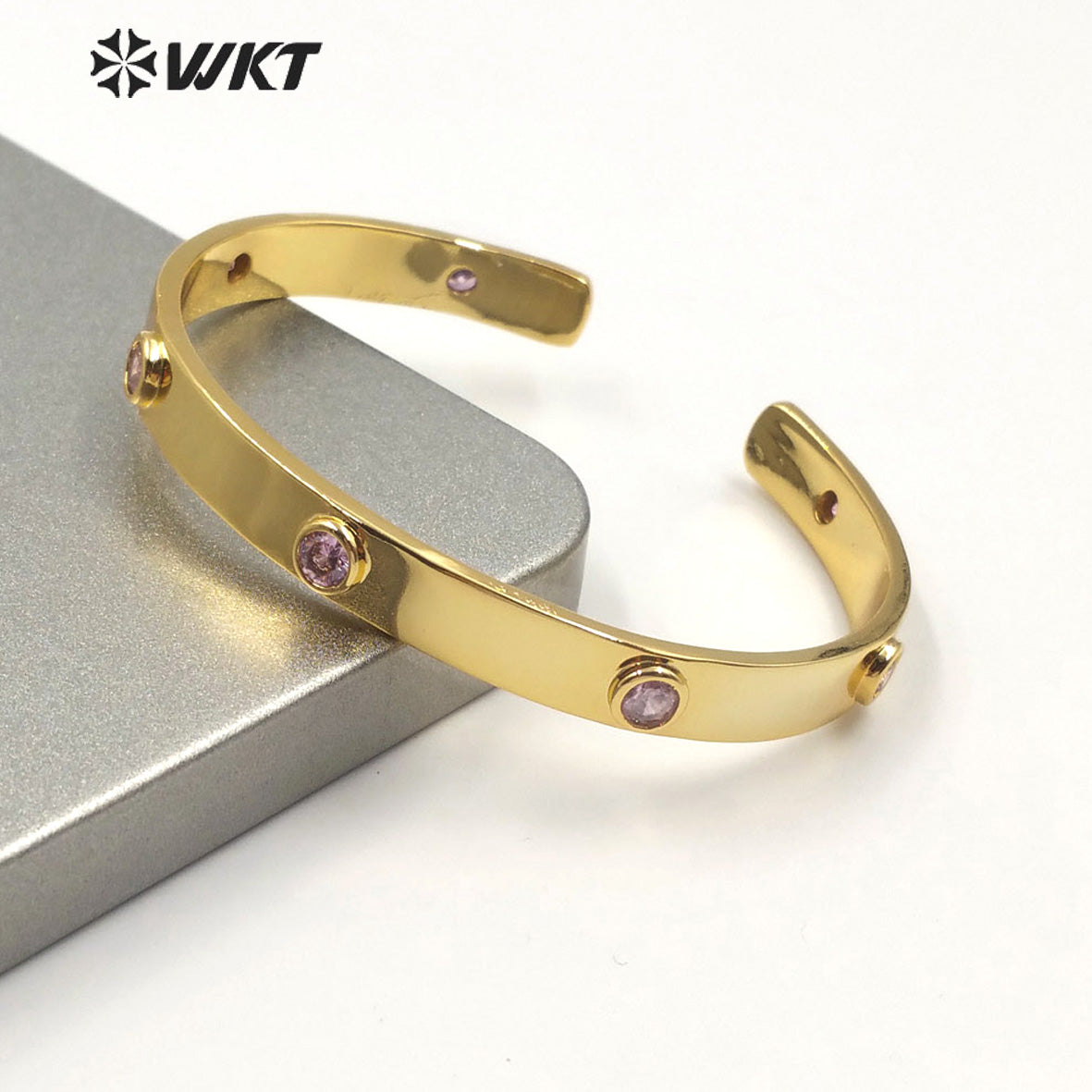 WT-MB117 Elegant Gold Bangle With CZ Stone Multicolor Select Stylish Lady Charm Jewelry Gold Plated CZ Stone Bangle