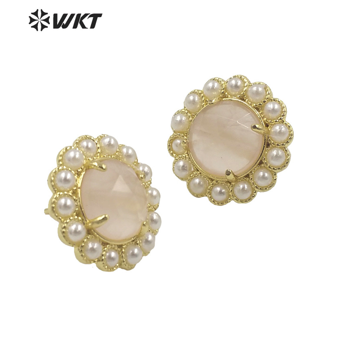 WT-MPE121 Wholesale Fashion Gold Plated Round Pearl Setting with Claw Gorgeous Natural Sun Stone Earring Studs