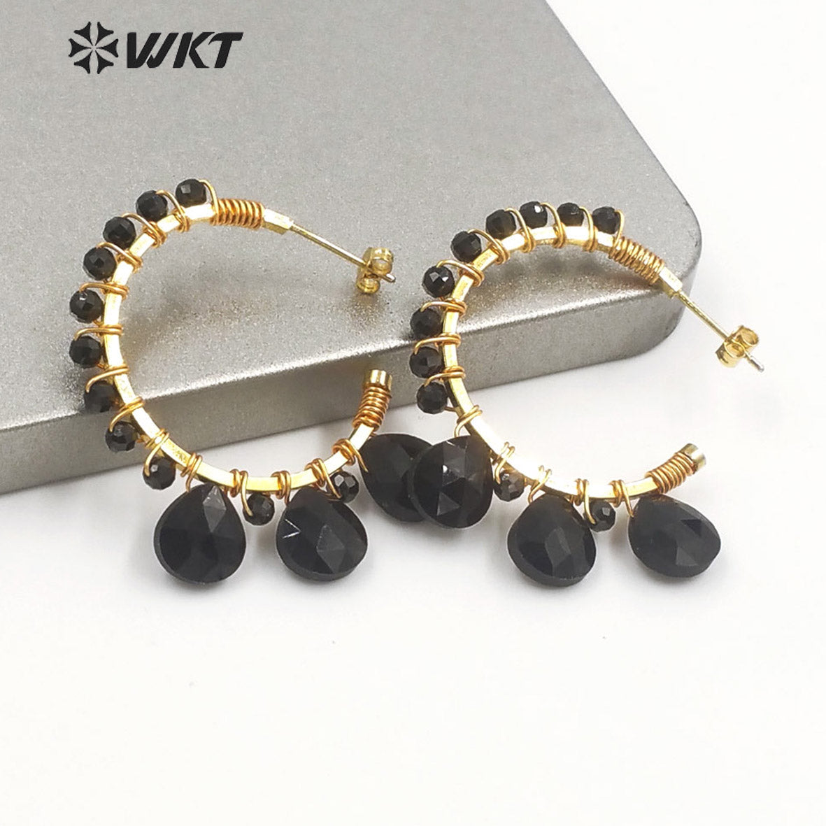 WT-E694 Wholesale Fashion Gold Plated C Shape Wire Wrapped Stone Earrings Attractive Teardrop Stone Crescent Moon Earrings