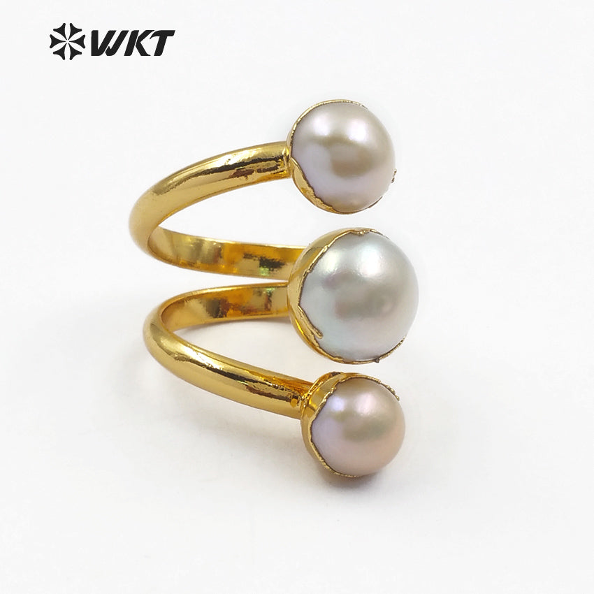WT-R311 Wholesale Three Round Freshwater Pearl Rings Smoothly Tiny Pearl With Gold Bezel Natural Pearl Rings