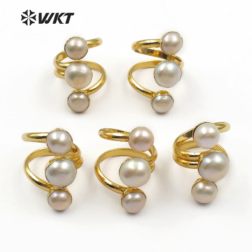 WT-R311 Wholesale Three Round Freshwater Pearl Rings Smoothly Tiny Pearl With Gold Bezel Natural Pearl Rings