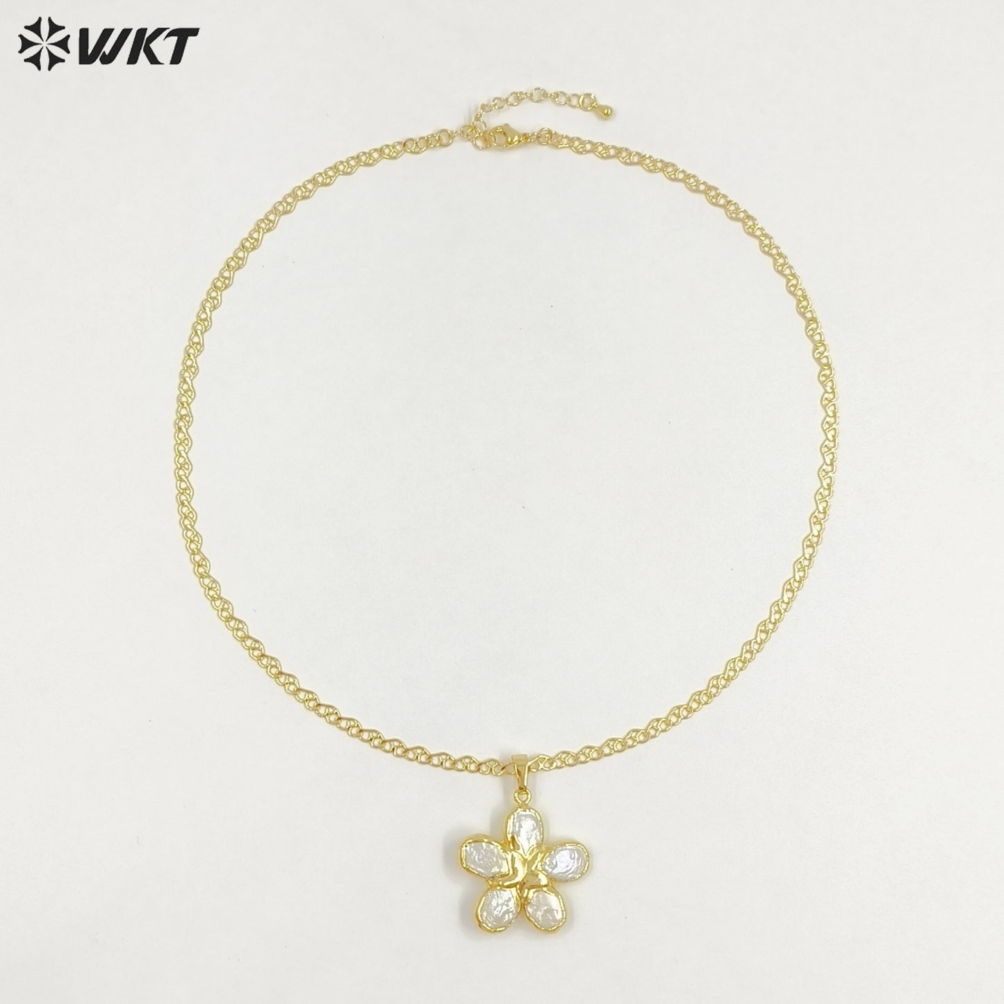 WT-JN339 Wonderful Gold Plated Natural Freshwater Pearl Flower Shape Pendant Necklace For Ladies Elegant Jewelry Wearing