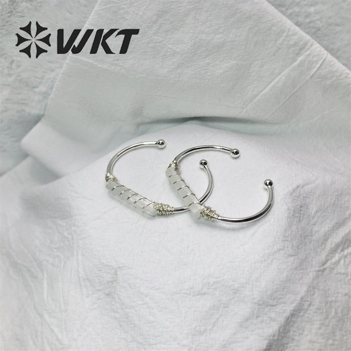 WT-B567 Wholesale Fashion Women Gold Electroplated Wire Wrapped White Selenite Open Bangle Adjustable Gold Natural Stone Bangle