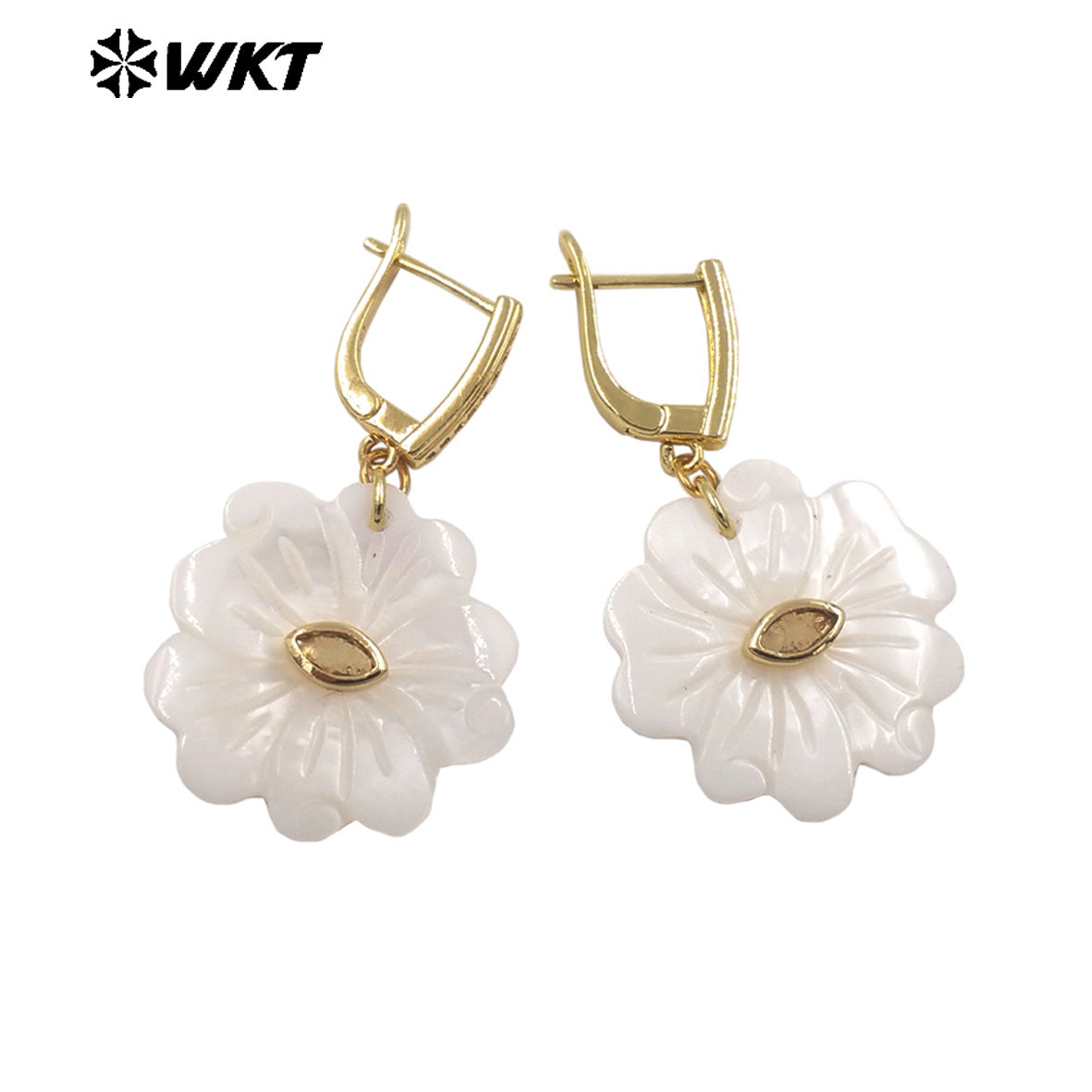 WT-MPE179 Romantic Style Gold Plated Zircon And Natural Shell Flower Shape Pendant Earrings For Girls Party Wearing Jewelry