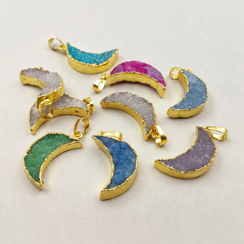 WT-P1237 WKT New Fashion Jewelry for Women Jewelry Decoration Crescent Shape Druzy Quartz Pendant