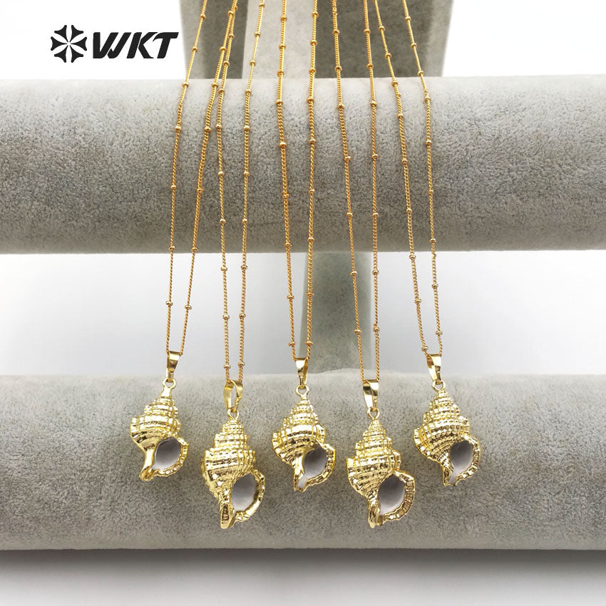 WT-JN028 in Stock New Fresh Water Shell Necklace With Gold Plated Pendant Metal Plated
