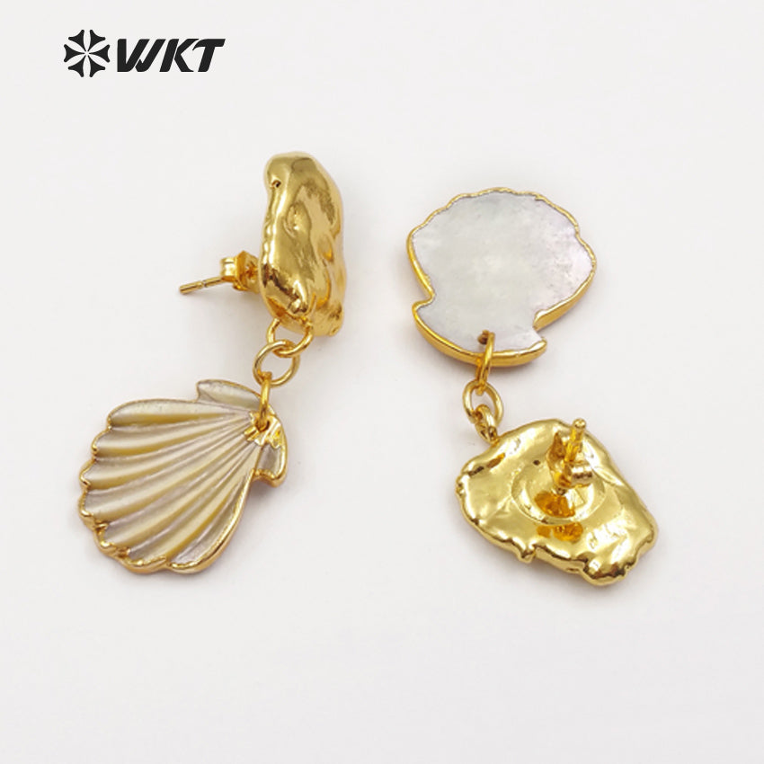 WT-E454 Full Gold Dipped Freshwater Pearl With Gold Bezel Bohemia Style for Women Beach Tiny Scallop Shell Jewelry Earring