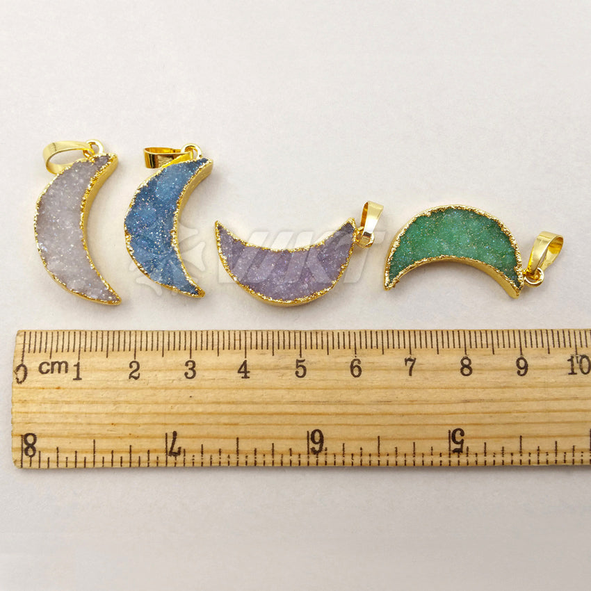 WT-P1237 WKT New Fashion Jewelry for Women Jewelry Decoration Crescent Shape Druzy Quartz Pendant
