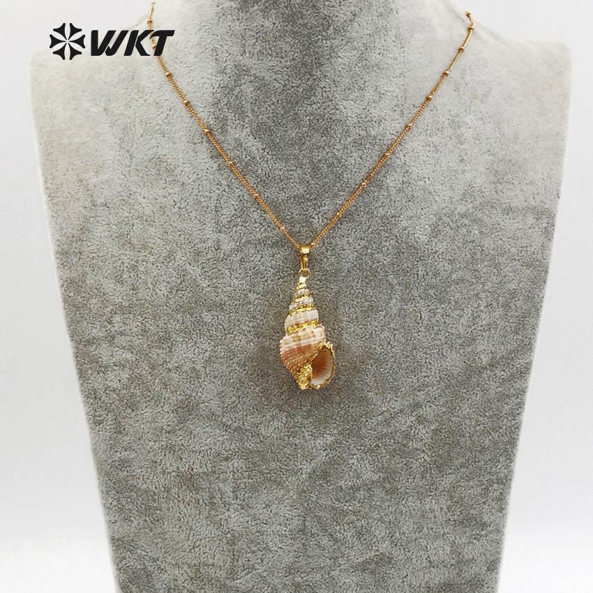 WT-JN021 Wholesale Natural Shell Necklace Genuine Sea Shell Trumpet Pendants with Gold Color Plated for Women Making