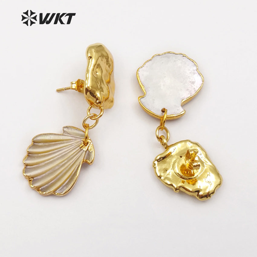 WT-E454 Full Gold Dipped Freshwater Pearl With Gold Bezel Bohemia Style for Women Beach Tiny Scallop Shell Jewelry Earring