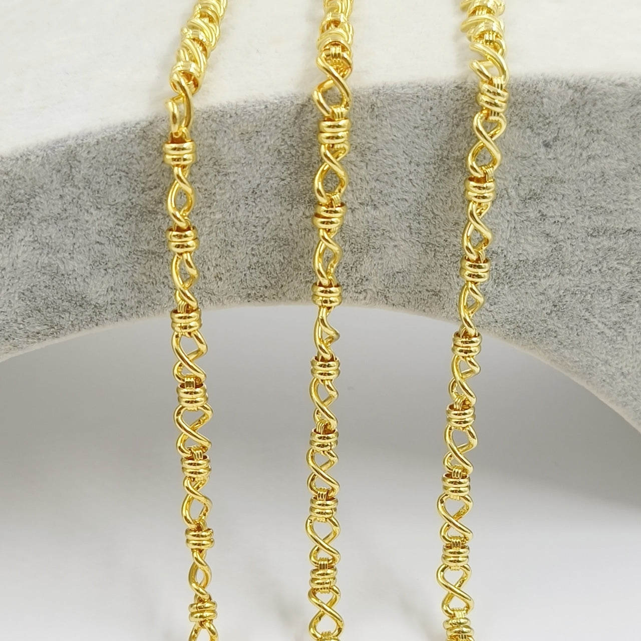WT-BC249 High Quality Fashion Chain Link Accessories Gold Electroplated Resist Tarnishable "8" Shape Necklace Making Finding