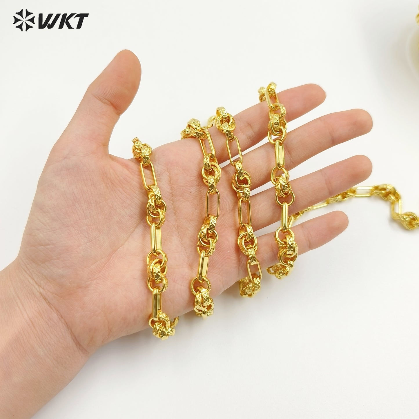 WT-BC246 Suppliers Wholesale Necklace Handmade Metal Chain With 18K Gold Plated Round And Rectangle Shape Special Design