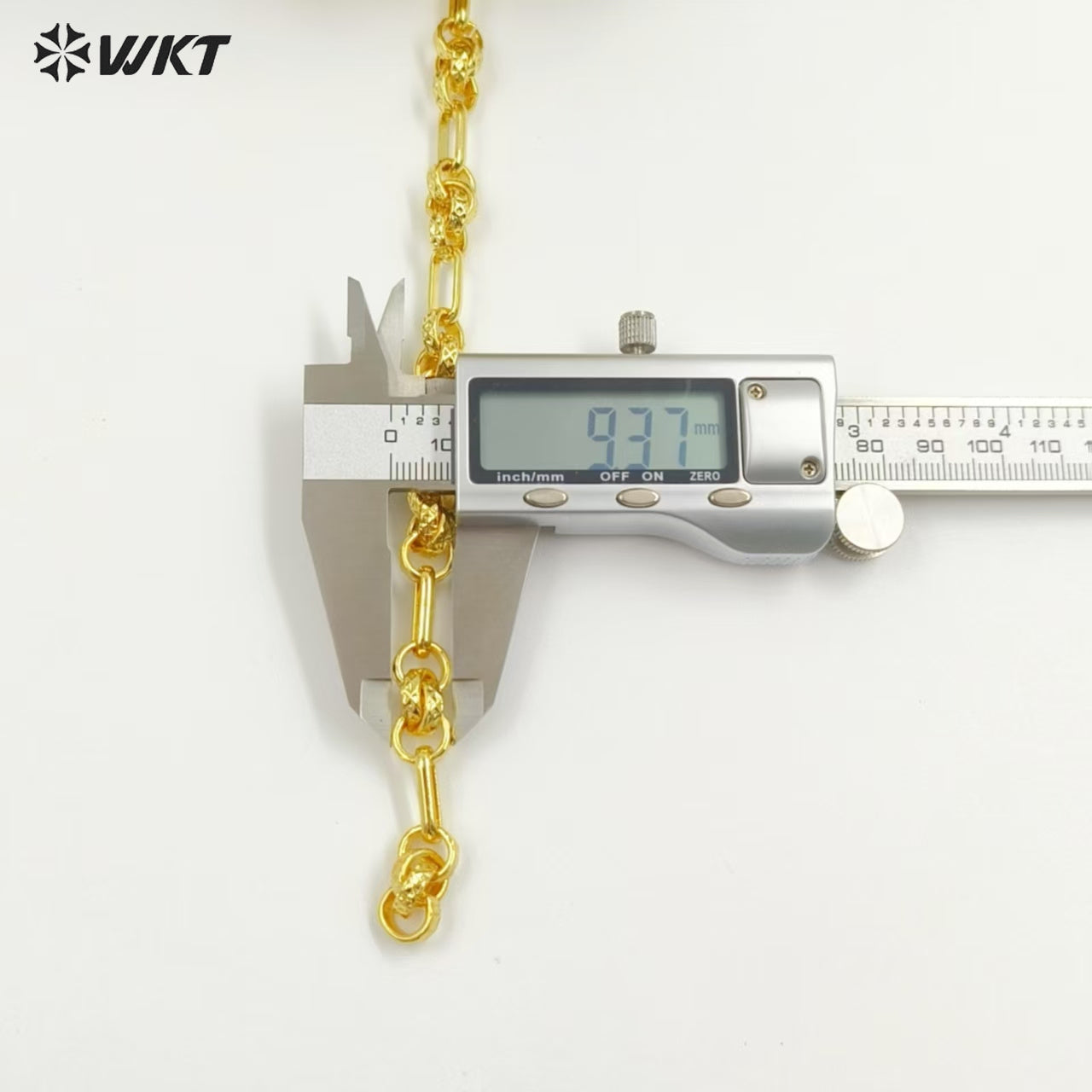WT-BC246 Suppliers Wholesale Necklace Handmade Metal Chain With 18K Gold Plated Round And Rectangle Shape Special Design