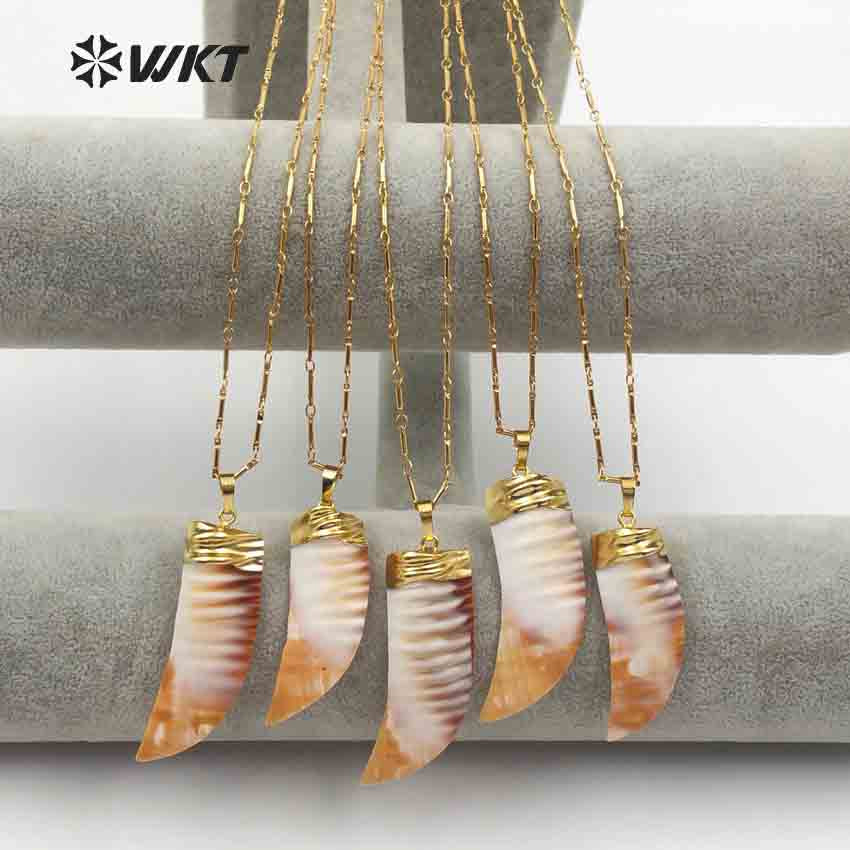 WT-JN051 Wholesale Fashion Custom Design With Pendant for Fashion Jewelry Knife Shape Beautiful Color Natural Shell Necklace