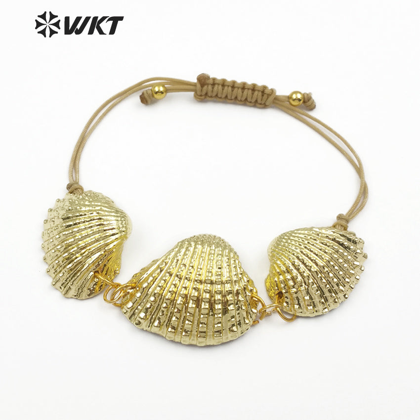WT-B441 Handcrafted Three Natural Shells All Gold-plated and Suitable for Ladies to Wear Adjustable White Scallop Shell Bracelet