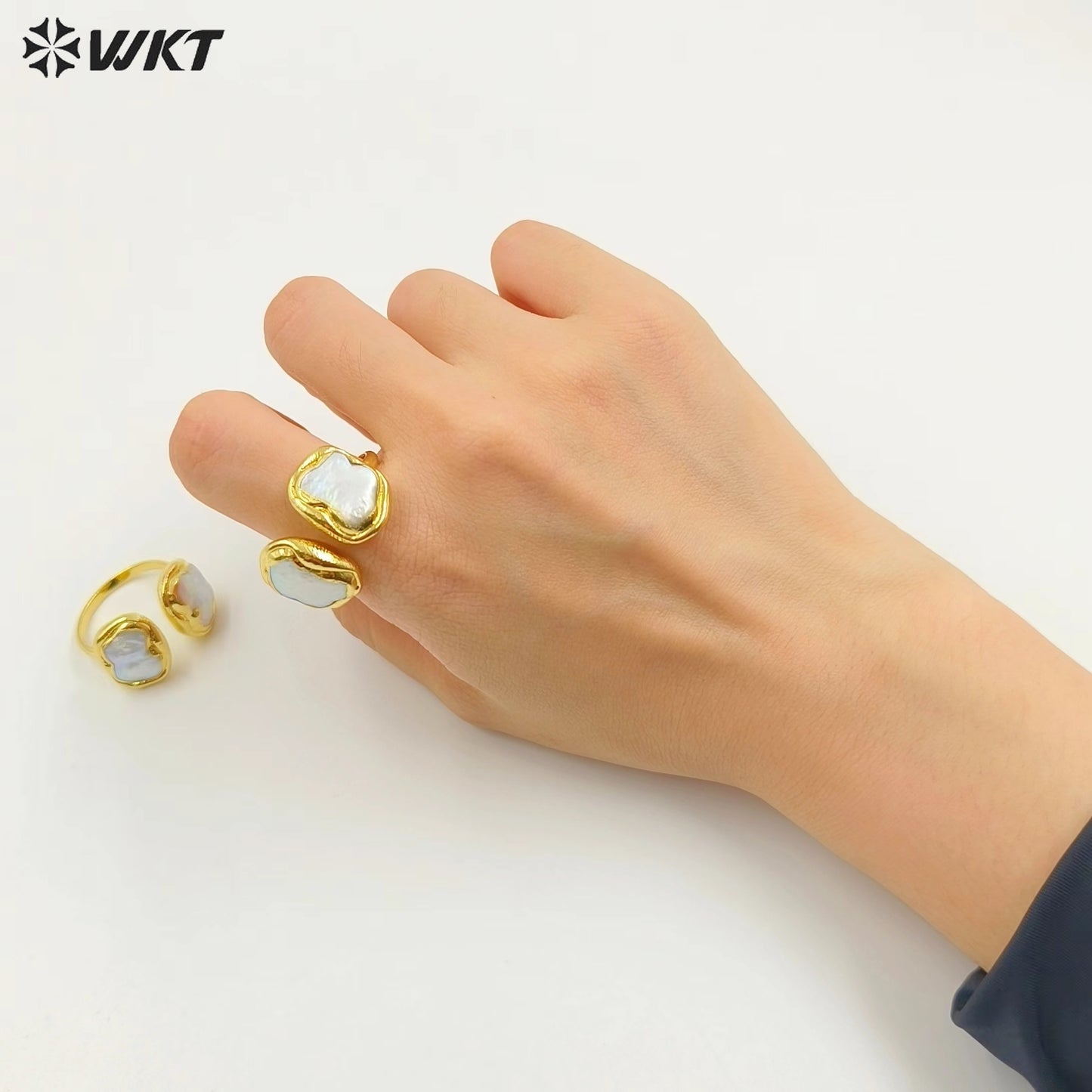 WT-MPR029 Stylish and Charming Simple Ring Natural Pearl Adjustable Rings Wire Wrap Shape for Women Gifts Pearl Ring