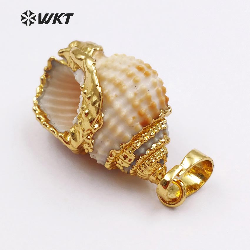 WT-JP034 Fashion Charming Newest Tiny Gold Dipped Sea Shell Pendant 18k Fashionable Beautiful Tiny Trumpet Shell Pendants