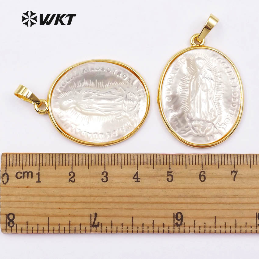 WT-P1353 Newest Big Hand Make Carved Virgin of Maria Pendant,24k Gold Bezel Oval Shape White Shell Maria Pendants