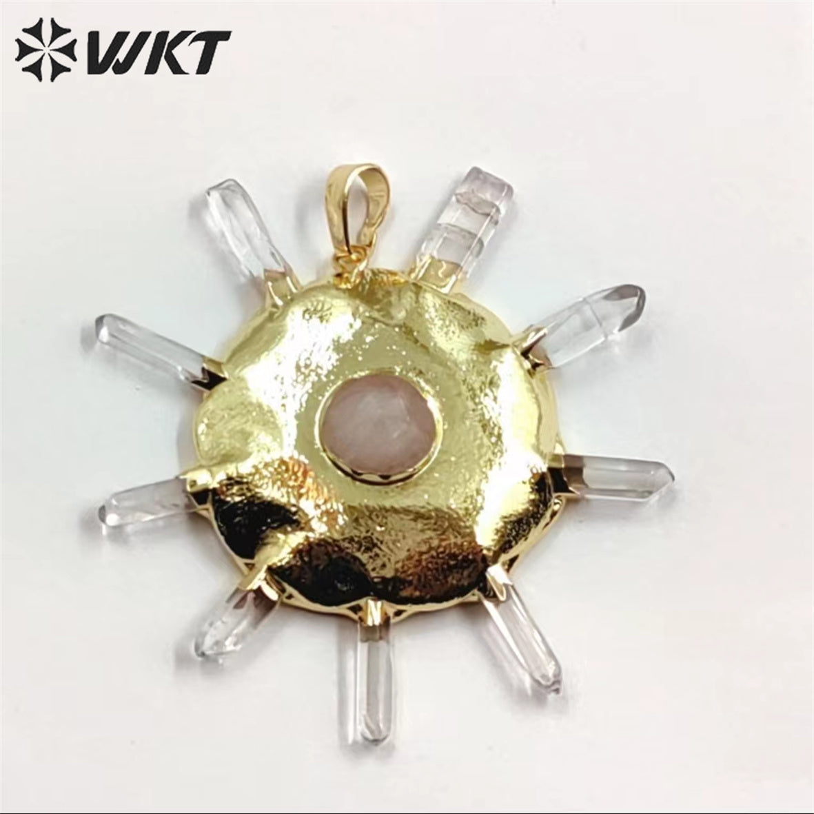 WT-P1884 WKT New Design Fashion Crown Shape Crystal Quartz Pendant Boho Women Round Wheel Stone Pendant for Necklace