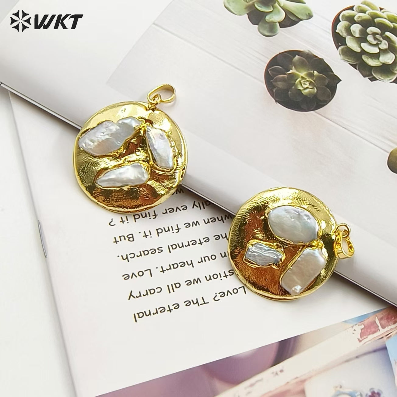WT-JP396 Wholesale Product Unique Design Creative Natural Freshwater Pearl 18K Gold Plated Round Women Pendant As Party Match