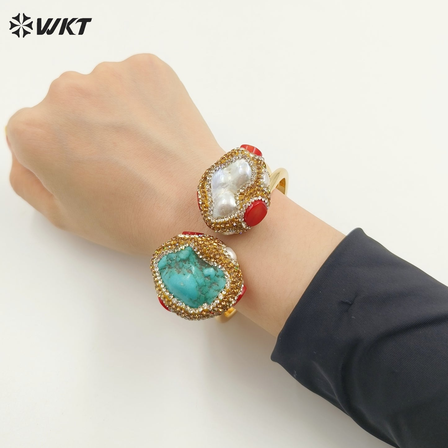 MPB107 Gorgeous Hand Make Rhinestone Paved Natural Gold Plated Cuff Green Turquoise and Pearl Bangle in Retro Style