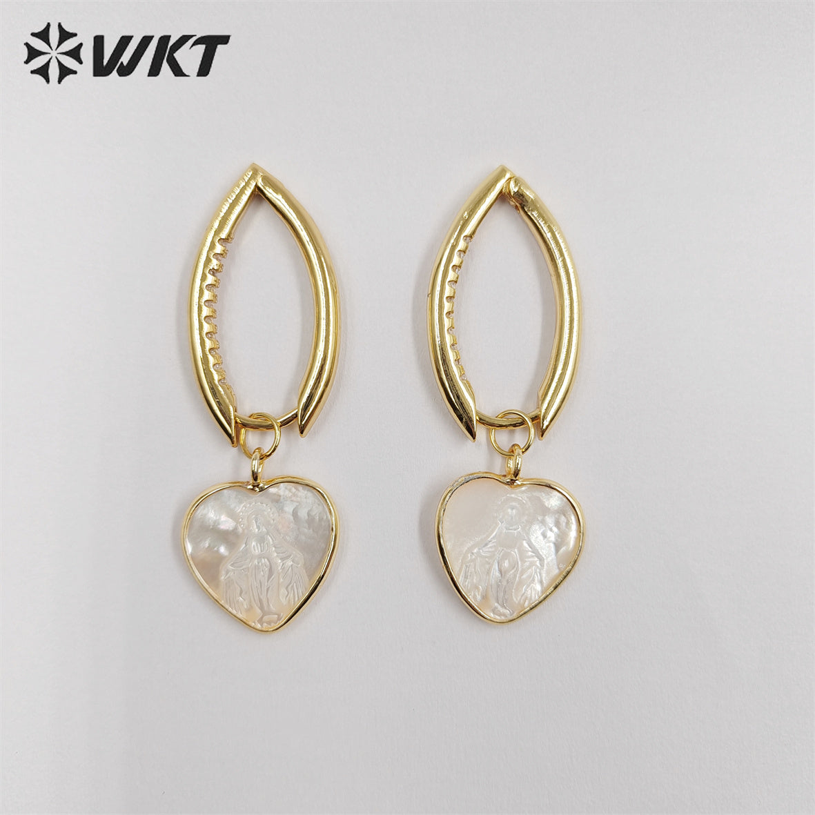 WT-MPE090 WKT Unique Gold Metal Long Hoop Natural Mop Heart Shell Earrings Religion Women Virgin Mary Earrings