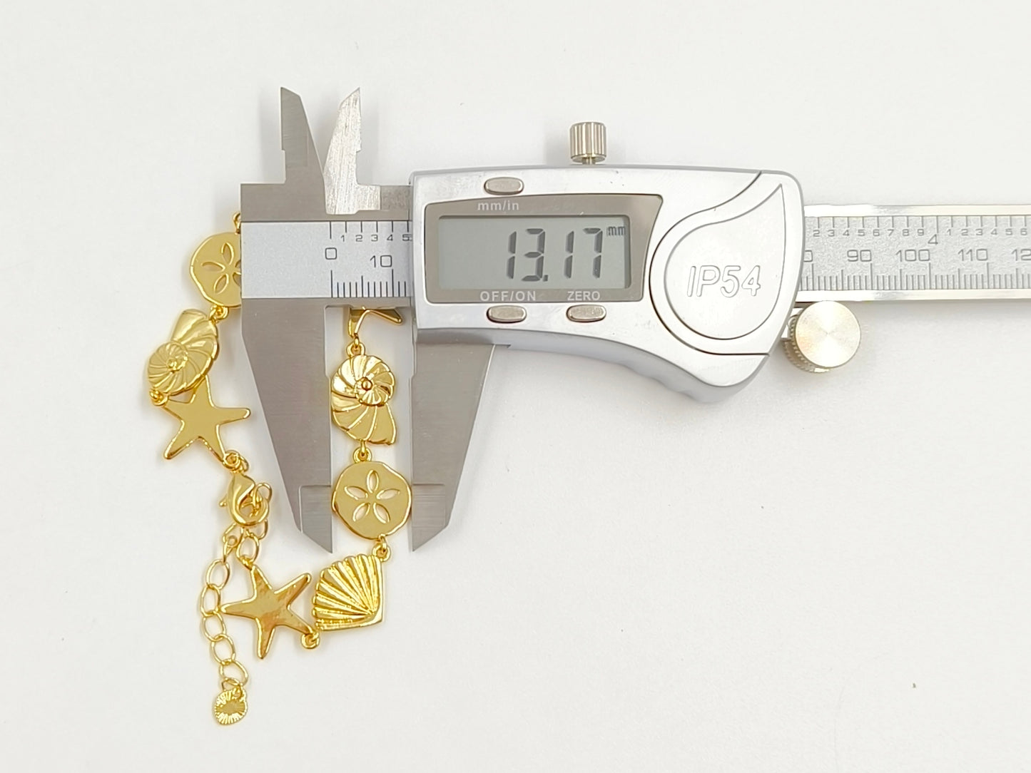 WT-JF367 Fashion Yellow Brass Gold And Silver Plated Starfish Shape Shell Element Lovely Bracelets For Ladies Daily Jewelry