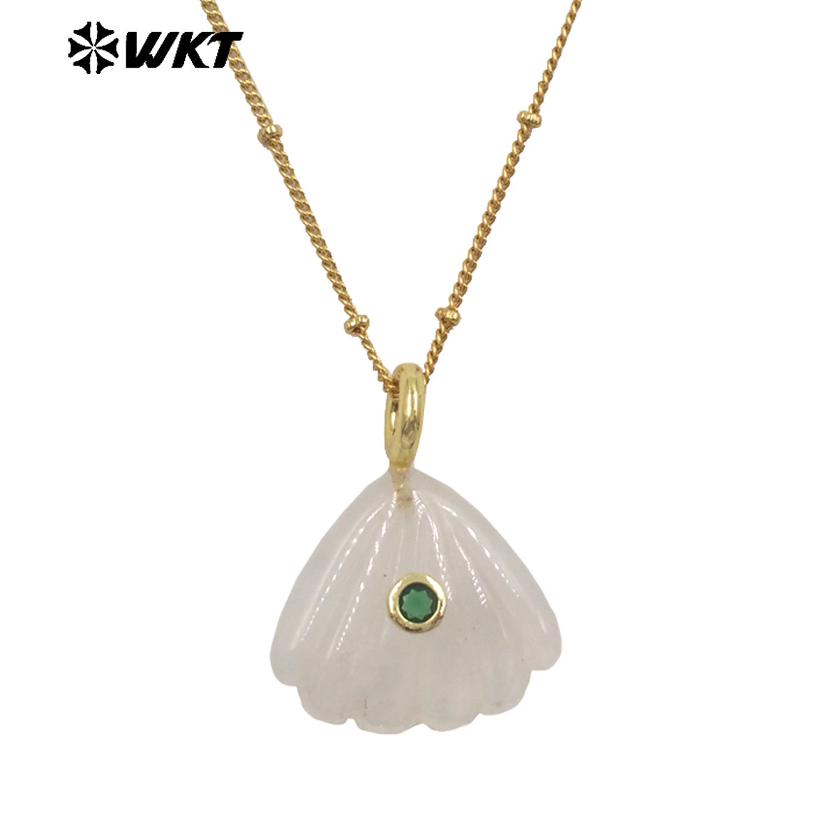 WT-N1513 Ocean Style Gold Chain And Natural Gemstones Hand Carved Shell Shape Pendant Necklace For Female Vacation Matching