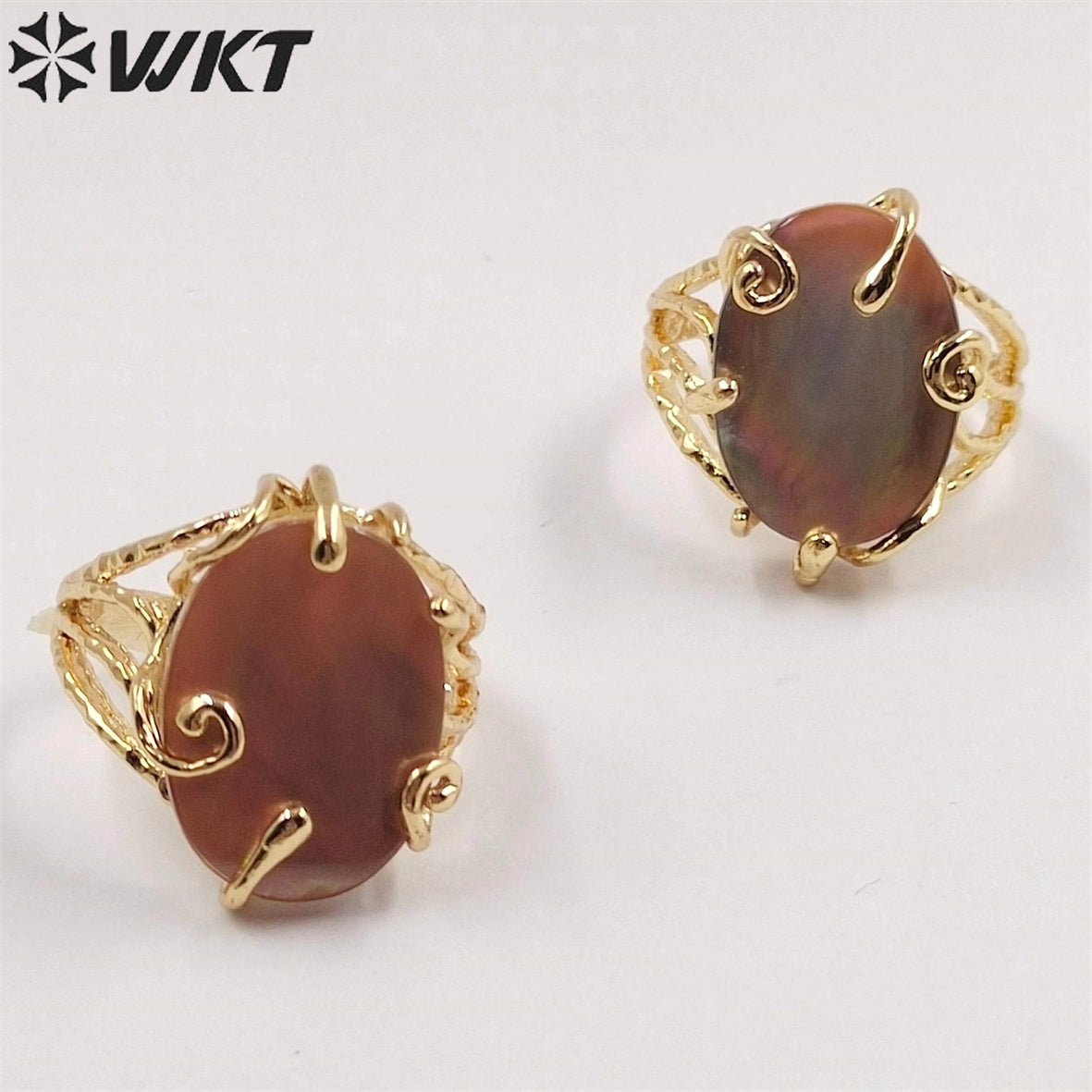 WT-MPR053 Amazing New Design Natural Gold Plated Prong Setting Natural Black Shell Ring Oval Shape Party Ring for Girls
