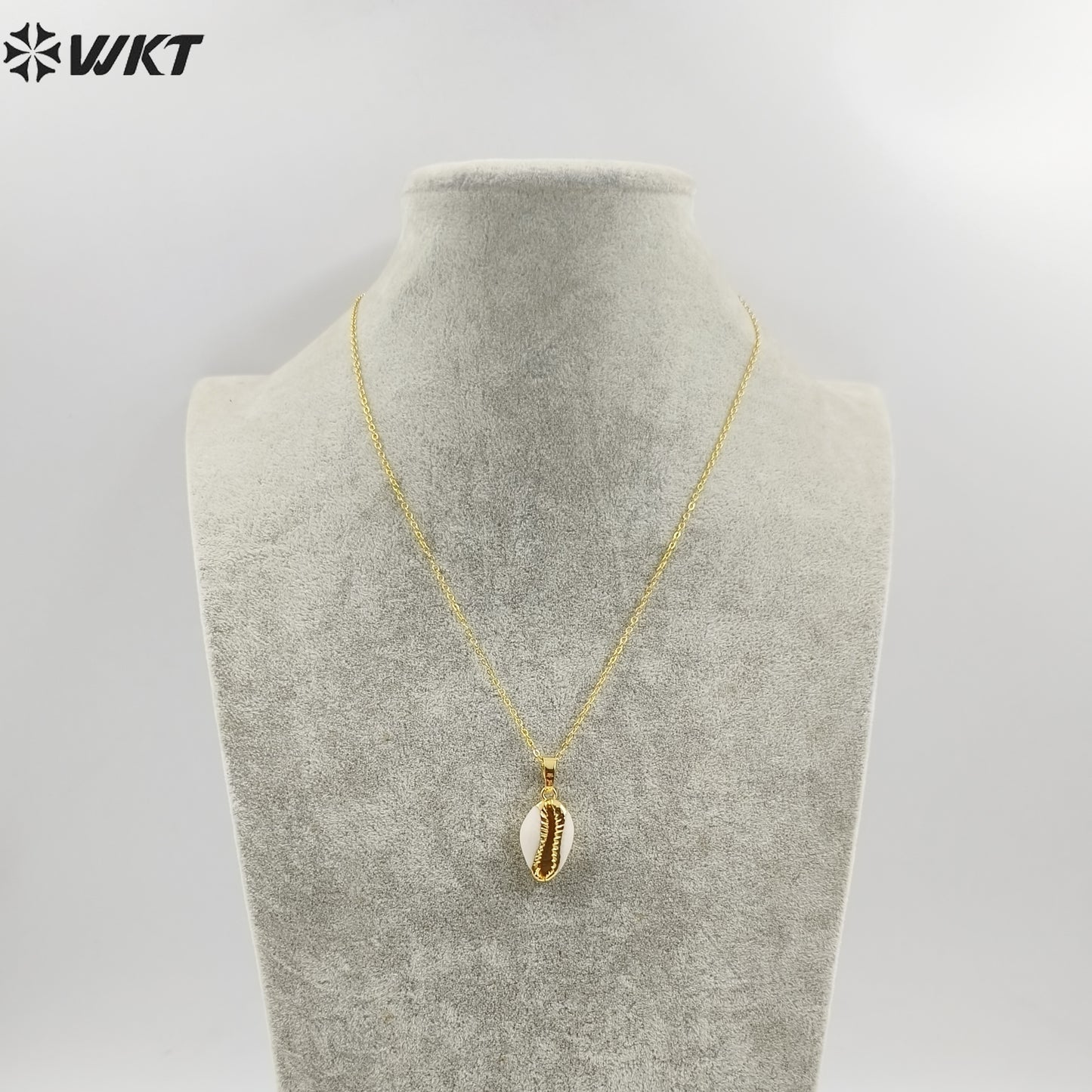 WT-N493 Wholesale Natural Cowrie Shell With Gold Dipped Pendant Necklace,Fashion Charm Cowrie Shell Necklace for Women