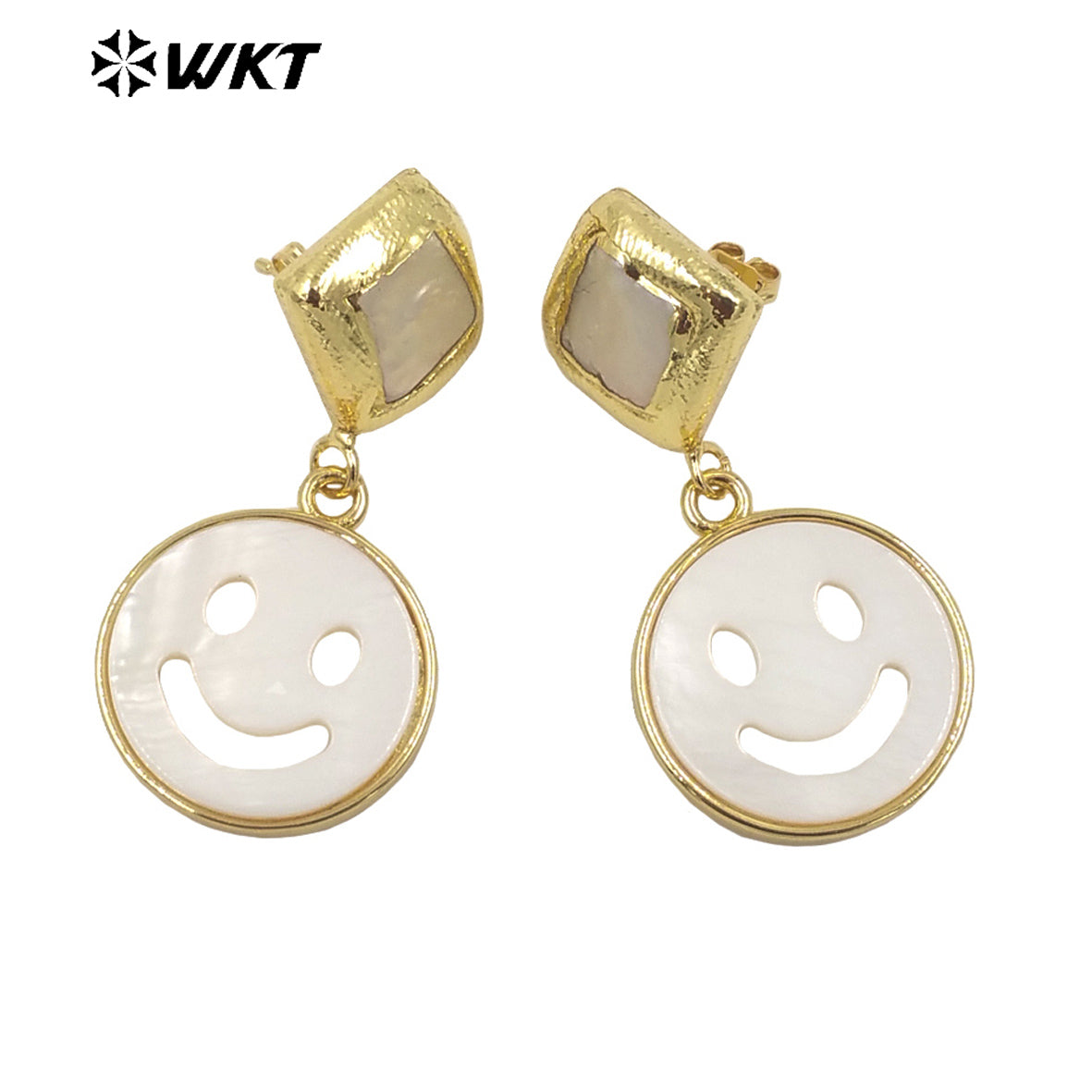 WT-MPE069 Cute Fashion Smiley Shell Dangle Earrings Micro Pave Earring for Women Gifts Charming Shell Earrings