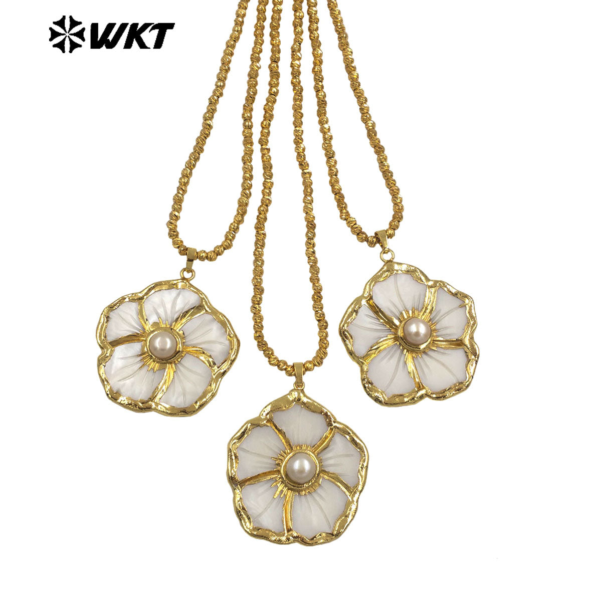 WT-JN342 Good Quality Gold Plated Natural White Shell And Pearl Flower Shape Pendant Necklace As Ladies Romantic Present