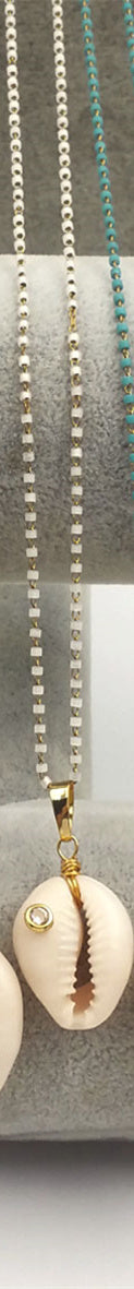 WT-JN096 Wholesale Fashion Jewelry Natural Cowrie Necklace with Cz Stone Colorful Cz Stone Necklace Can Choose