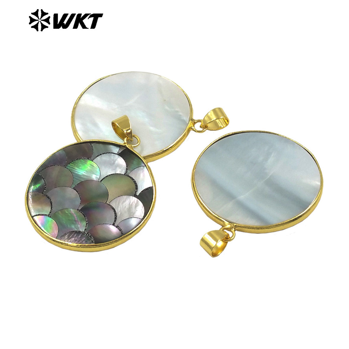 WT-JP405 High Quality Natural Grey Shell Pendant Flash Unique Design Gold Plated Round Shape for Handmade Charming Accessory