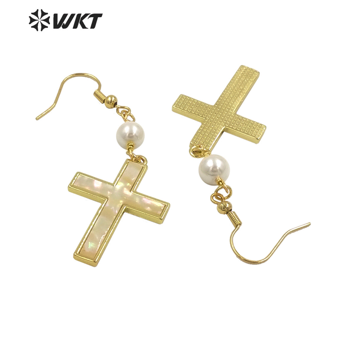 WT-MPE135 Wholesale Religious Christian Fashion Gold Bezel Setting Natural Shell Cross Pendant Earrings for Gift