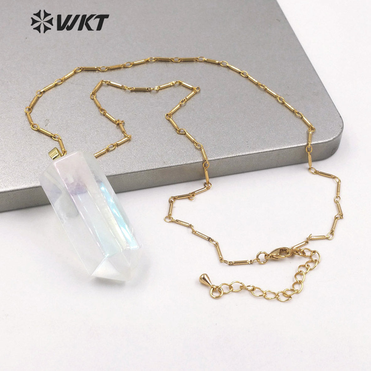 WT-N1390 Amazing Healing Aura Crystal Quartz Point Necklace Simple Hoop Angel Color Stone Hexagon Necklace in Gold