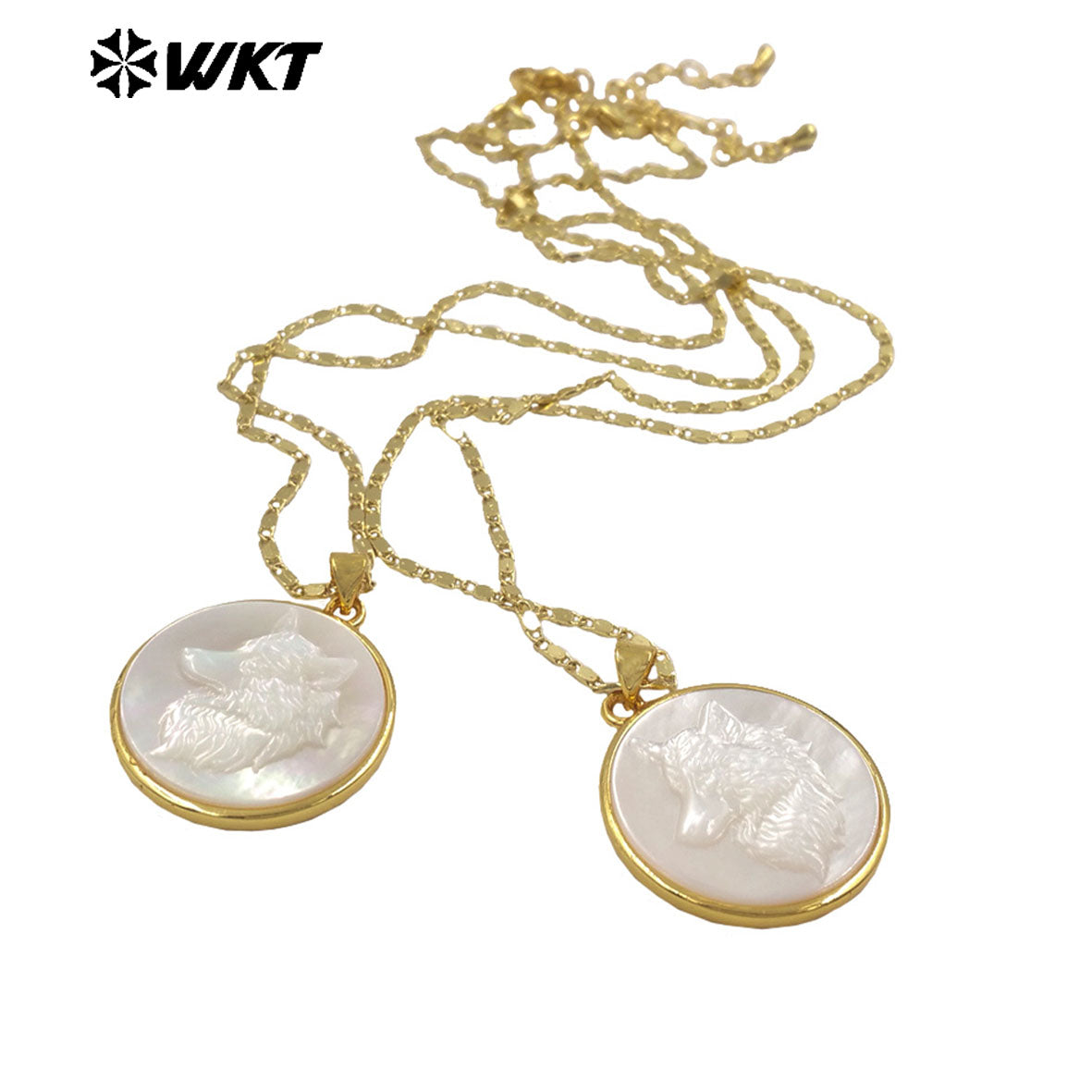WT-JN352 High Quality Gold Plated Thin Chain With Round MOP Shell Hand Carved Wolf Pattern Pendant Necklace As Daily Jewelry