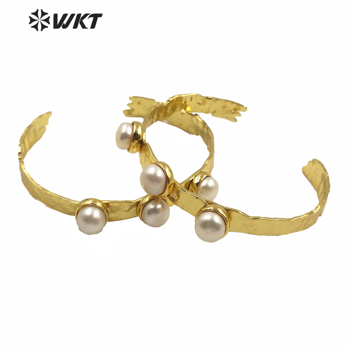WT-MPB004 Amazing Unique Triple Pearl in Middle Women Gold Electroplated White Pearl Bangle Women Pearl Gift Bangle