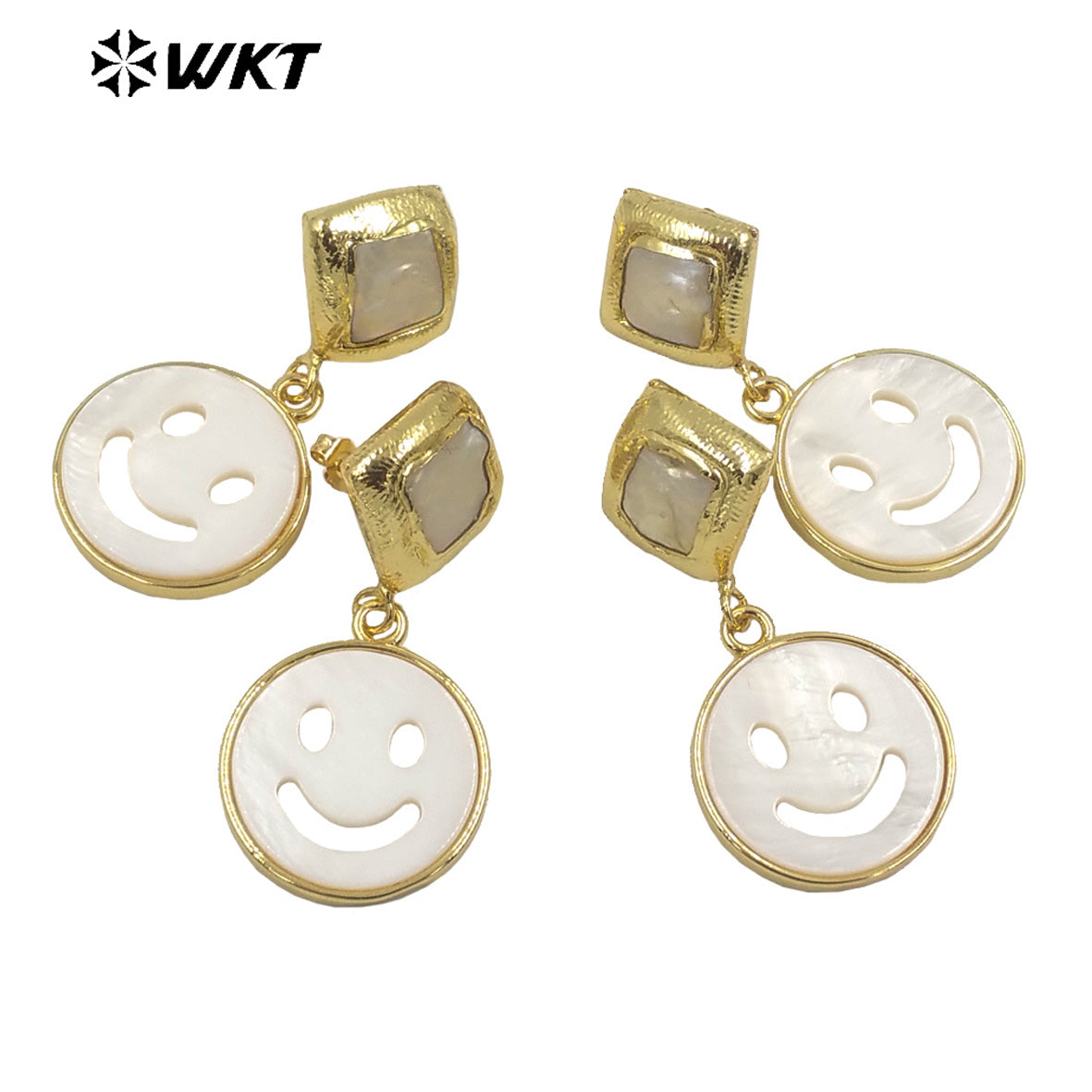WT-MPE069 Cute Fashion Smiley Shell Dangle Earrings Micro Pave Earring for Women Gifts Charming Shell Earrings