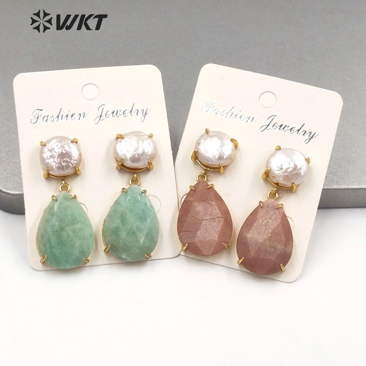 WT-E696 Amazing the Royal Nobility Gorgeous Design Women Natural Gemstone Teardrop Earrings with Pearl Studs in Resist Gold