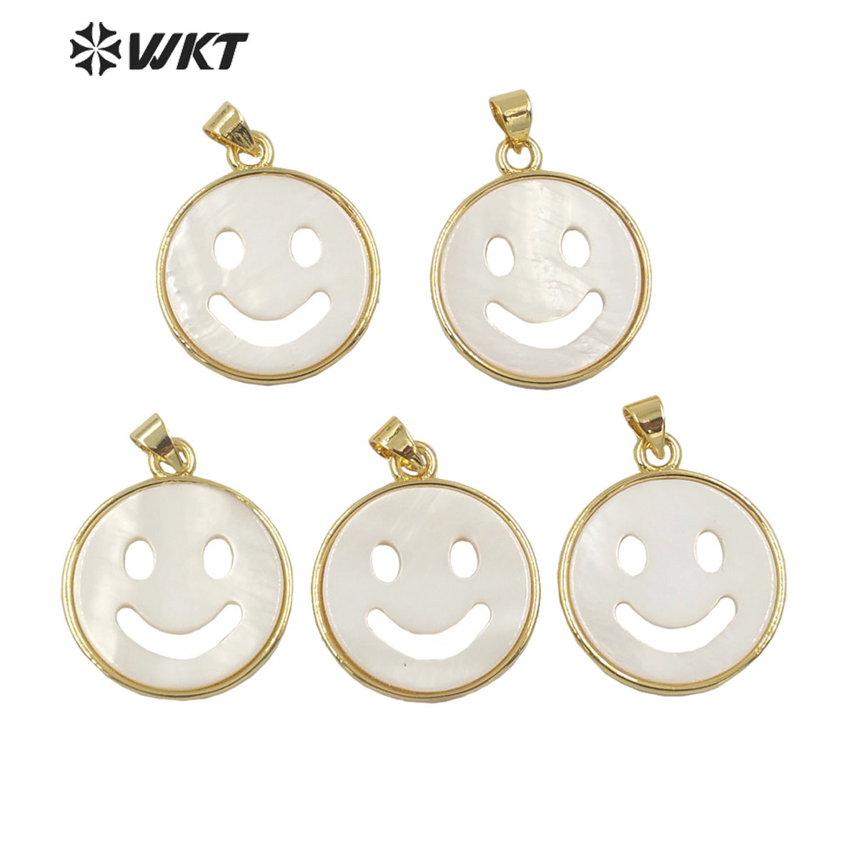 WT-JP288 WKT Dainty Small Smile Medal Pendant Natural Mother Pearl Round Face Pendant Necklace Fashion Jewelry for Girl