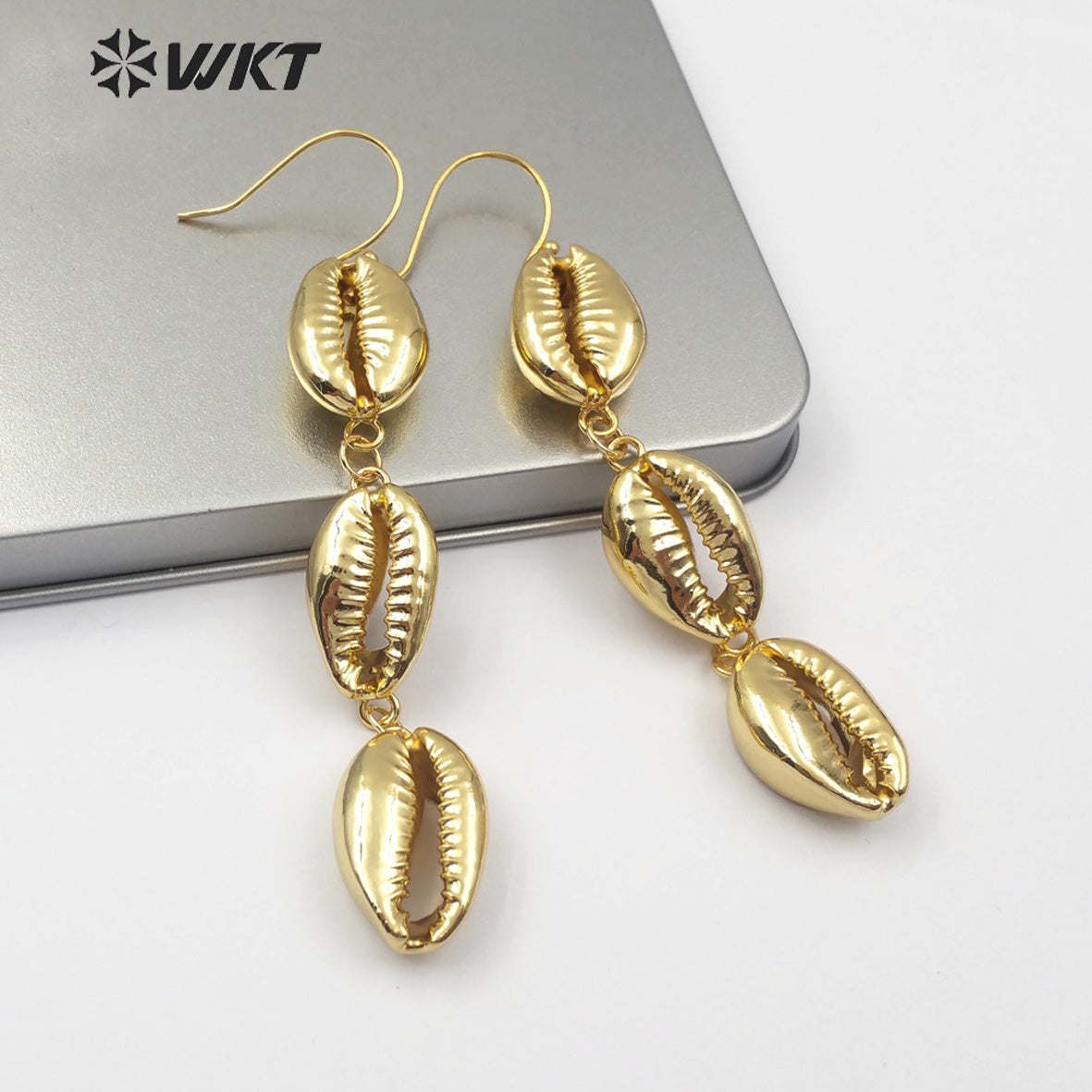 WT-E519 New Design Shell Jewelry Long Earrings With 18K Gold Full and Half Plating Options Shell Earring Natural Cowrie Earring