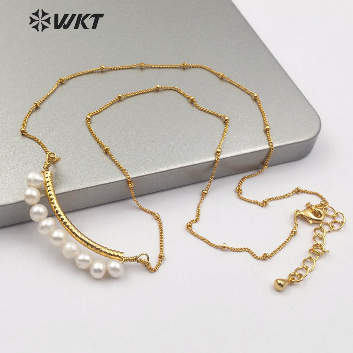WT-JN102 Wholesale Natural Pearl Bend Necklace Three Colors Selection Women Fashion Hot Sales Jewelry Pearl Necklace