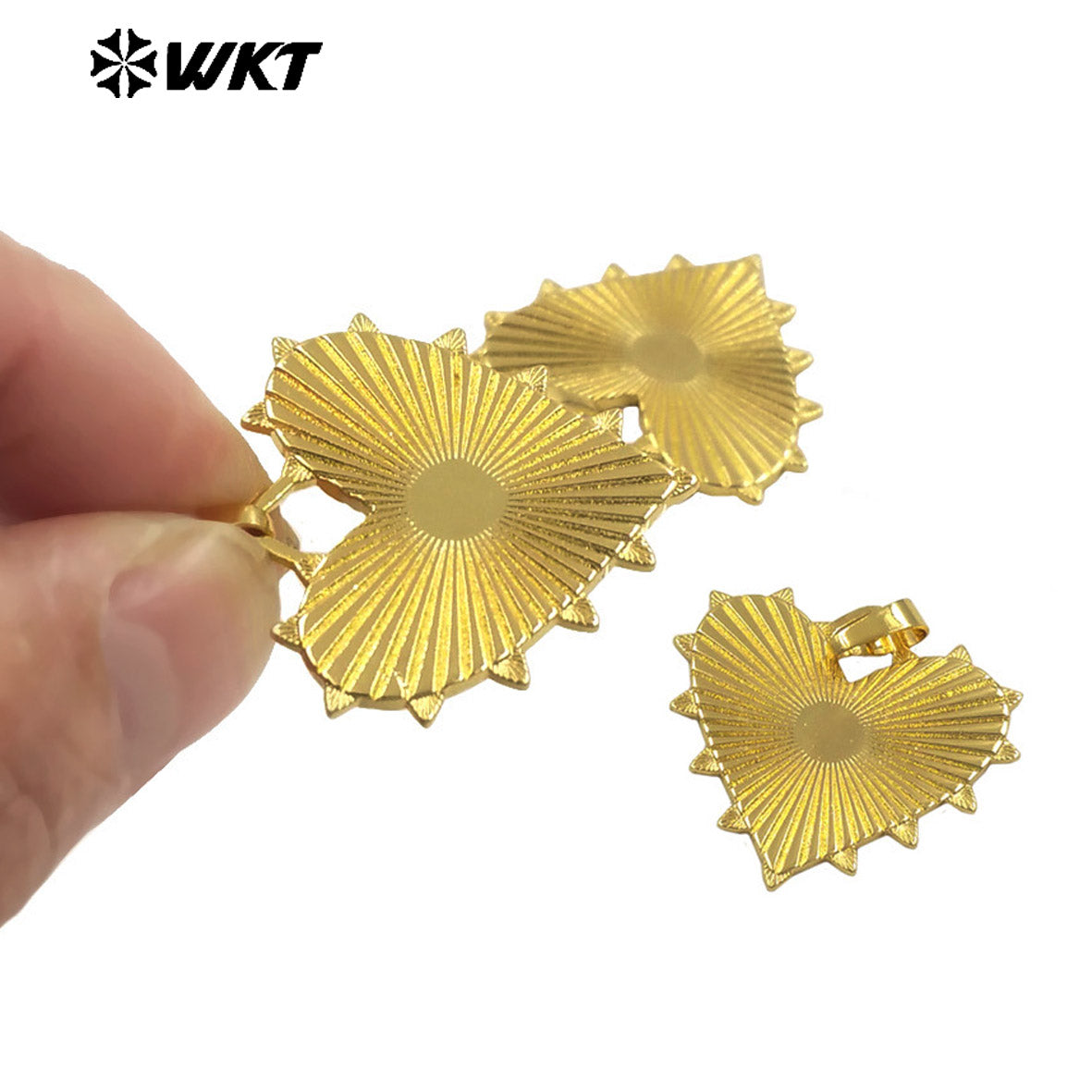 WT-N1481 Wholesale Fashion 18K Gold Plated Lovely Metal Charms Necklace Women Jewelry Match