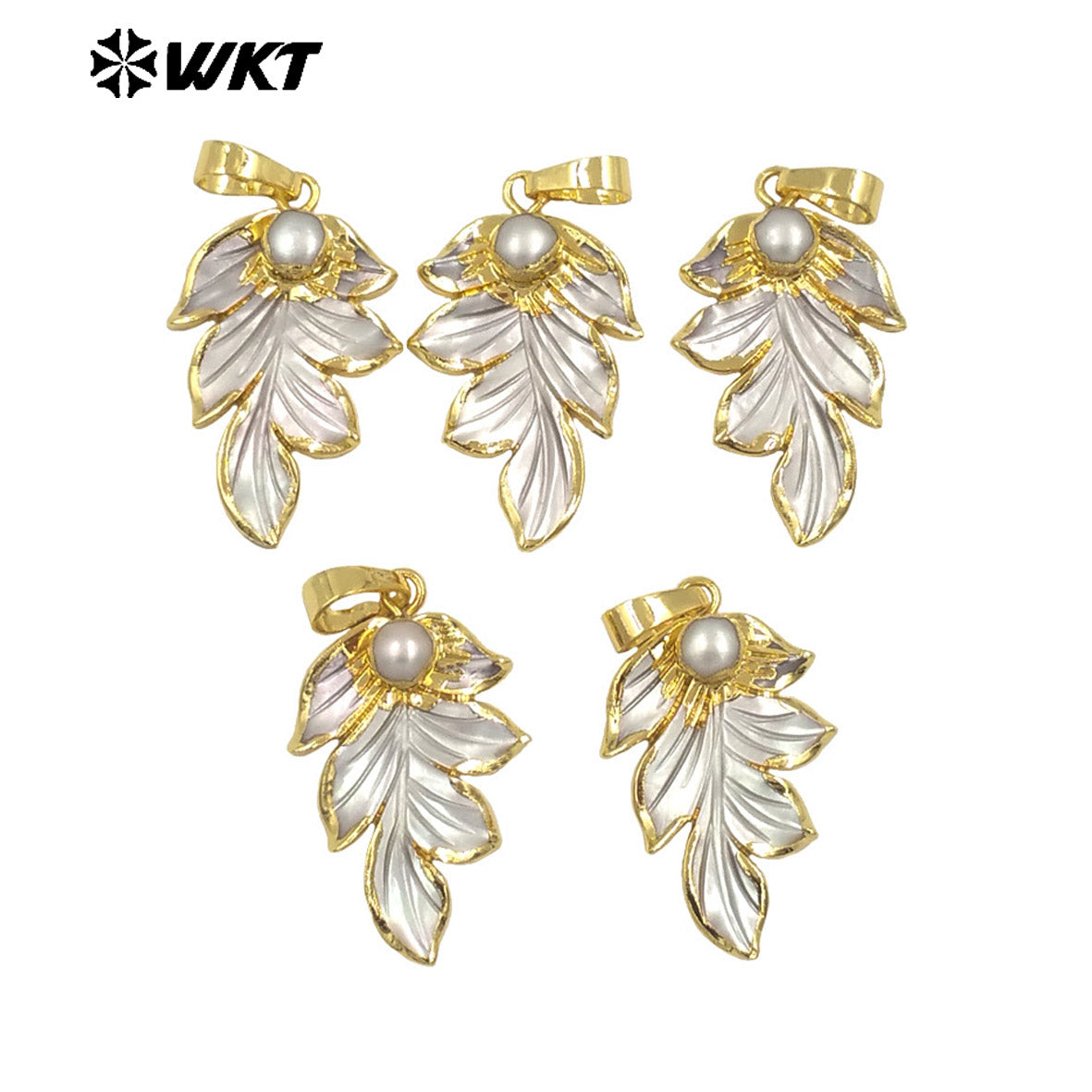 WT-JP385 Wholesale New Innovations Unisex 18K Gold Plated Mother of Pearl Leaf Pendant for Necklace Jewelry Accessory