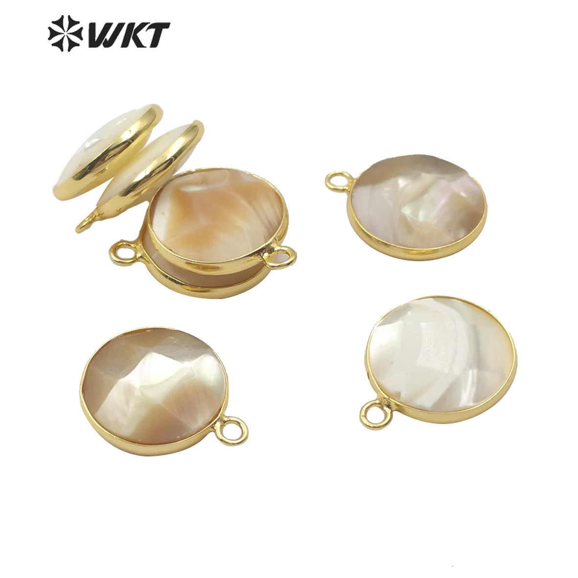 WT-JP182 Hot Sales Round Bezel Setting Shell Pendant 18k Gold Plated Stylish Women Charm Jewelry Natural Gold Shell Pendant